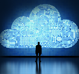 What can you learn through online cloud computing courses?